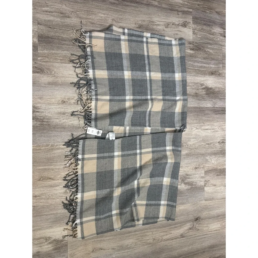Abercrombie & Fitch Plaid Poncho Wrap Grey Cream Tan Fringe Hem New With Tags